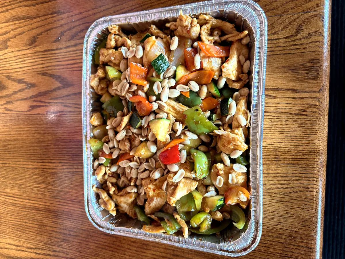 Kung Pao Chicken catering tray prepared by Autumn Court in Phoenix